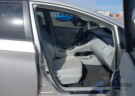 2012 Toyota Prius Two z USA, uszkodzony, nr VIN JTDKN3DU6C1612565